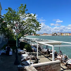ninamar-giudecca-house.hotelslidodijesolo.com/